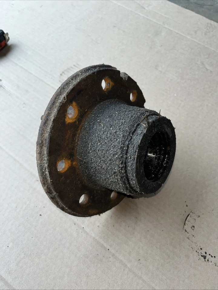 Buje de rueda trasera Ford F250 P350 1967-1969 Dana 60 8 orejetas OEM Dana Spicer Foto 3 de 3