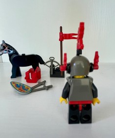 Lego #6009 Black Knight Vintage 100% Complete with Instruction Manual 