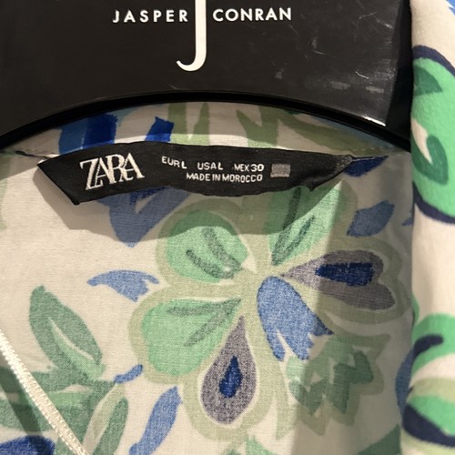 Blusa para mujer Zara verde blanco azul floral manga larga abotonada talla grande - Imagen 3 de 5