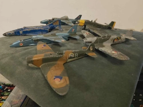 ORIGINAL VINTAGE DIECAST DINKY TOYS MILITARY AIRCRAFT JOB LOT SPITFIRE STUKA etc
