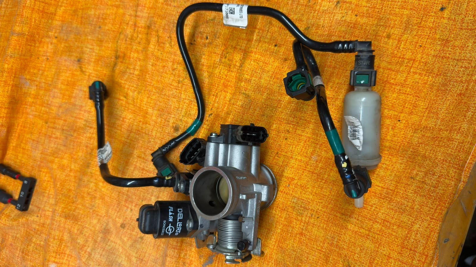 CORPO FARFALLATO KTM DUKE 125 ABS 2017 2020  COMPLETO THROTTLE BODY 93041001000