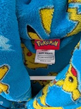 New without tags boys/childrens xs size 4/5 blue Pikachu Pokemon robe