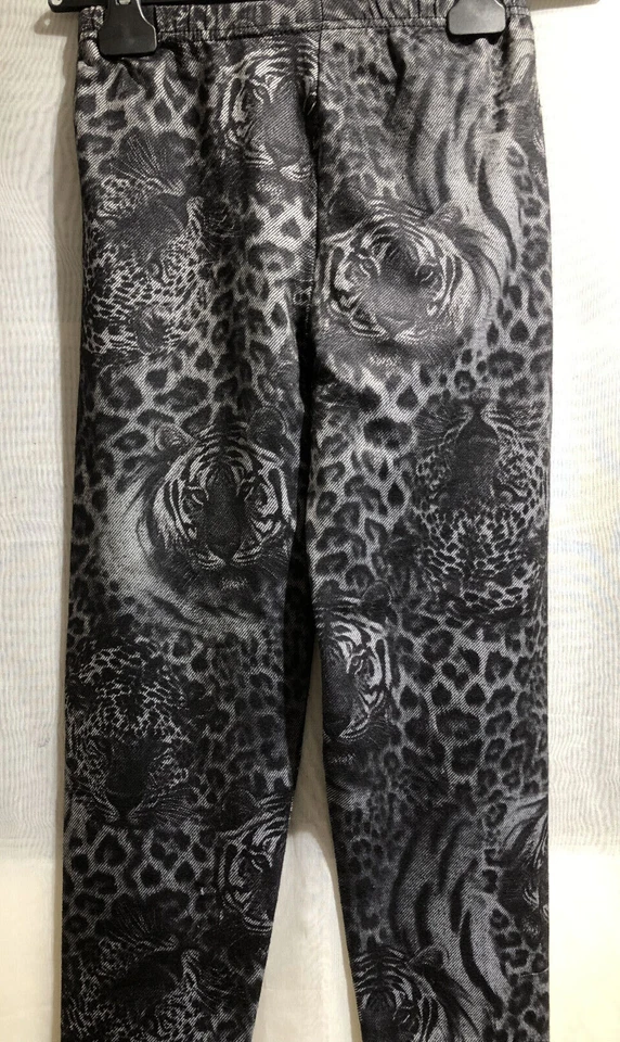 ЖЕНСКИЕ ЧЕРНЫЕ/СЕРЫЕ ЛЕГГИНСЫ С АНИМАЛИСТИЧЕСКИМ ПРИНТОМ РАЗМЕР: M/L ПОДХОДИТ РАЗМЕР 6/8 (WL03) - Изображение 4 из 4