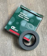 CHICAGO RAWHIDE 11170 OIL SEAL NEW IN BOX