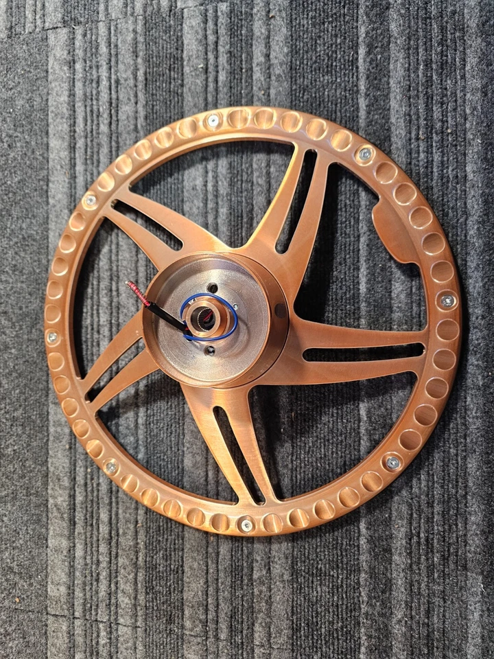 Conjunto de secciones y tapas centrales de volante y volante Rucci Forced Slik Foto 4 de 4