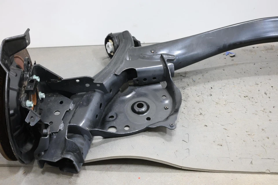 Eje de viga MAZDA CX50 2024 VA41-28-B0xb Foto 4 de 4