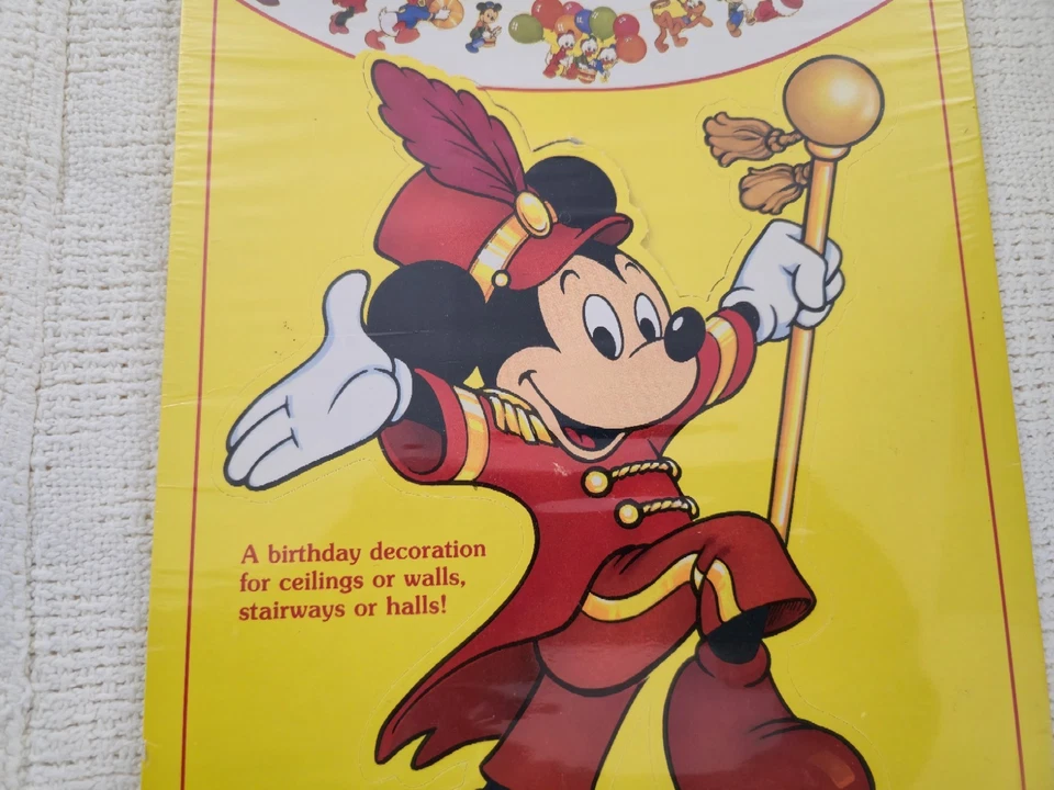 Kit de decoración colgante fiesta cumpleaños desfile Disney años 80 vintage ¡SIN USAR 6 PIES! Foto 4 de 4