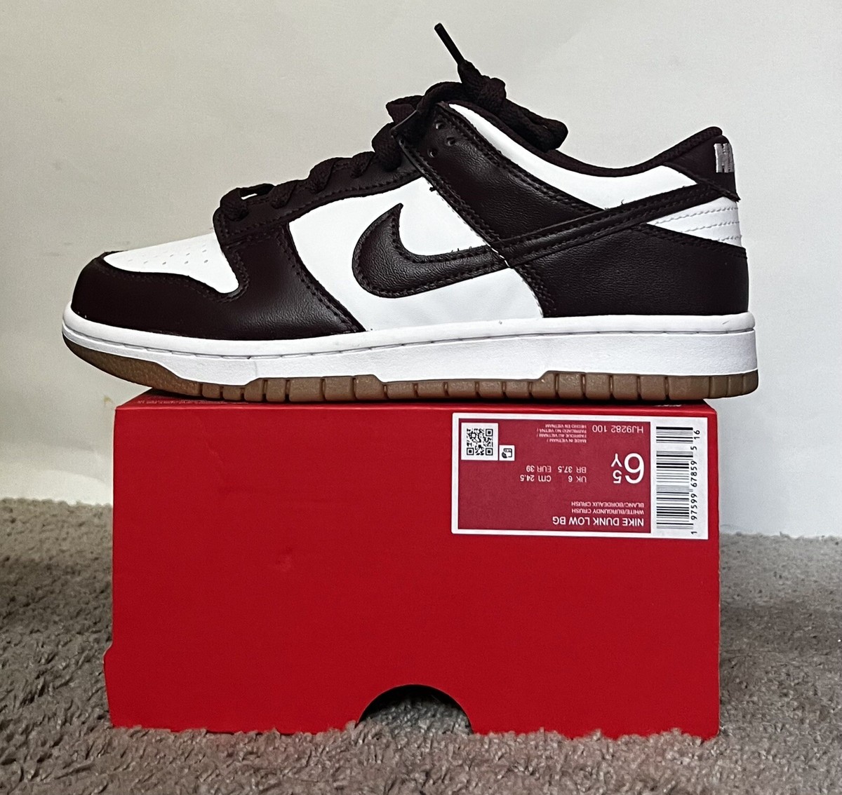 Size 6.5Y/8W- Nike Dunk Low (GS) Sneakers White Burgundy Size 6.5Y/8W- Nike Dunk Low (GS) Sneakers White Burgundy