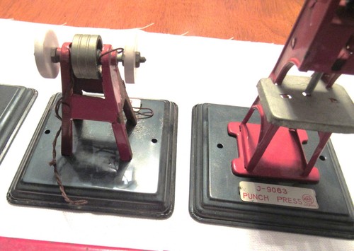 ANTIQUE TOY STEAM ENGINE & 7 MACHINES US ZONE GERMANY - Picture 7 of 17