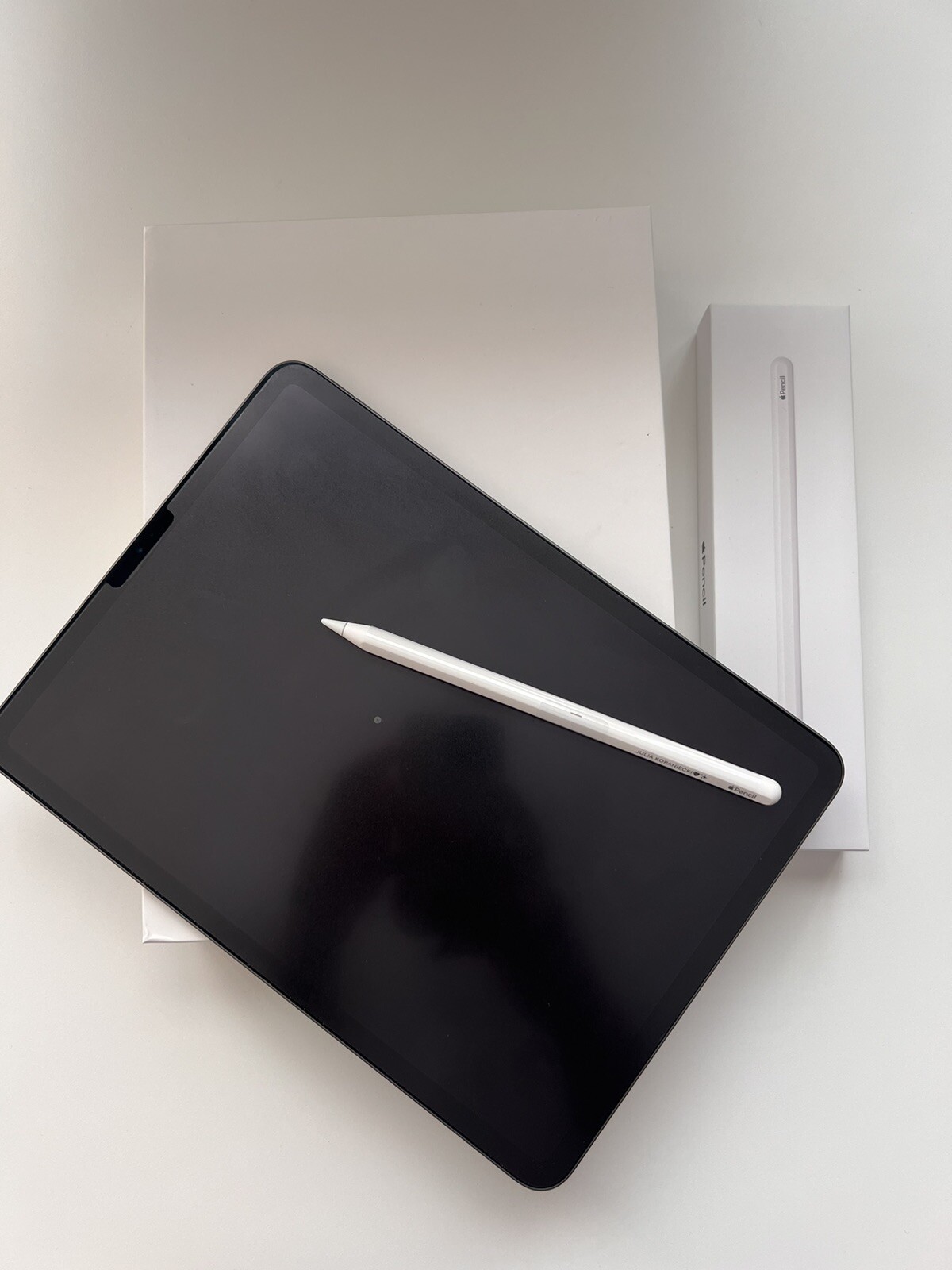 iPad Pro 11 inch 2nd Generation 128GB (2020) - Space Gray + Apple Pencil