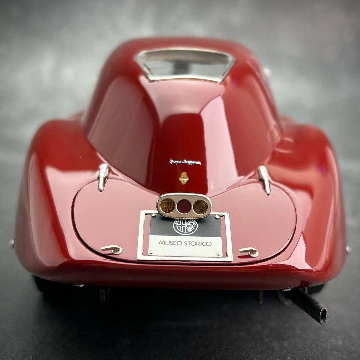 CMC 1/18 Alfa Romeo 8C 2900B Speciale Touring Coupe 1938