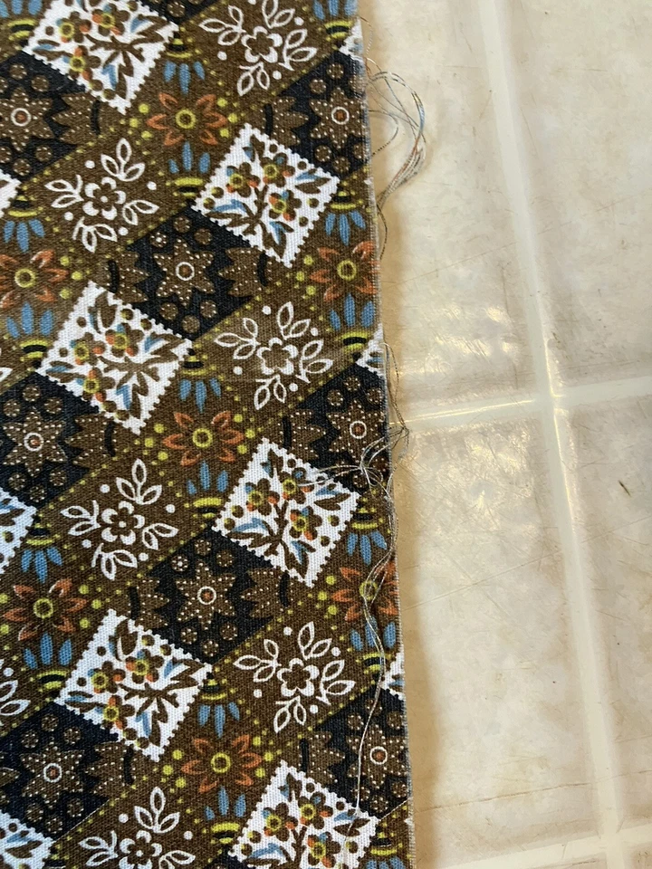 Vtg 1/3 yard Sewing Fabric Brown Patchwork Floral Block Concord Calico - Image 4 of 4
