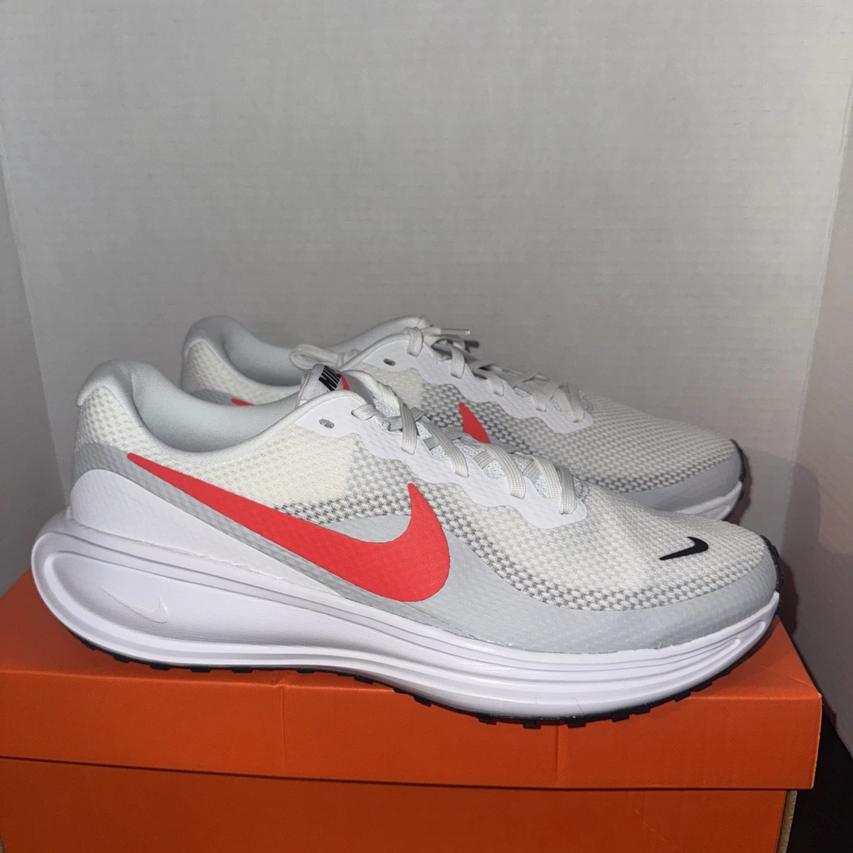 Nike Revolution 8 White Bright Crimson for Sale  display picture 1