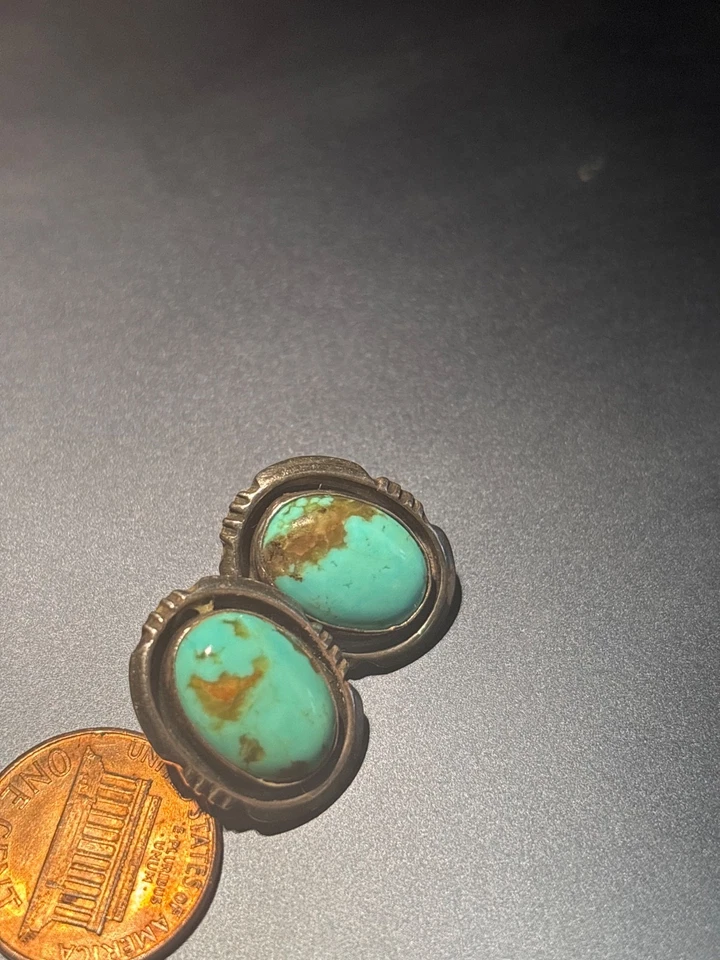 Rare Estate Vintage Turquoise and Silver 925 stud earrings - Image 3 of 4
