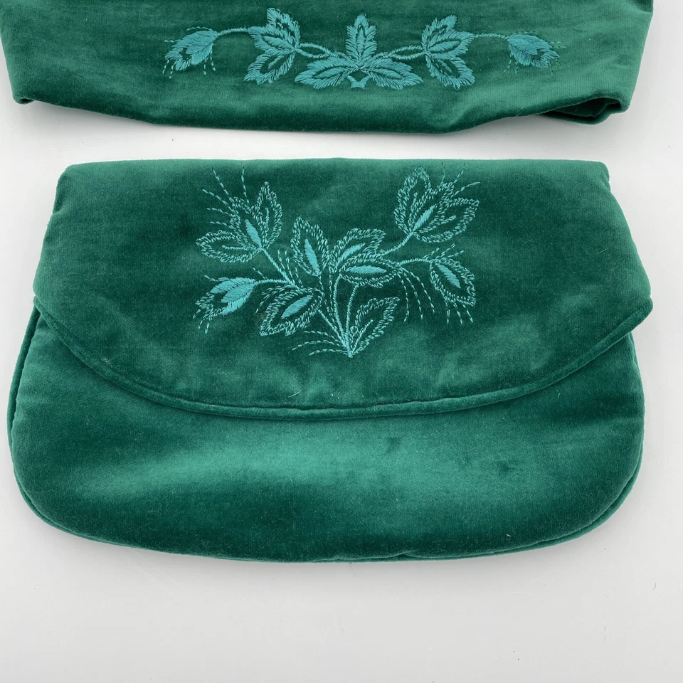 Bolso sin asas Jeanne Bouchever vintage terciopelo verde con extras Foto 2 de 4