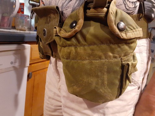 US Ammunition Belt with attached Harness,Canteen,Ammo Pouches - Picture 2 of 8