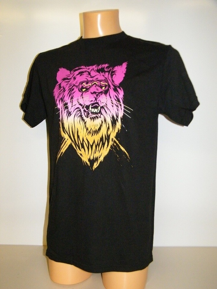 Delta Pro Weight Tshirt with Print Pink Lion Size Selectable Black New