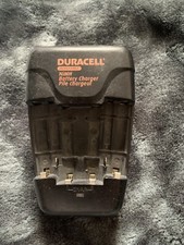 Duracell Rechargeable NiMH CEF14N Battery Charger AA  AAA