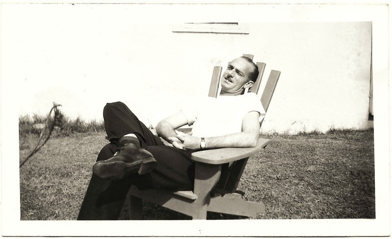 Vintage Old 1940s Photo of a Man with Mustache Relaxing Sitting on Lawn Chair 🌸