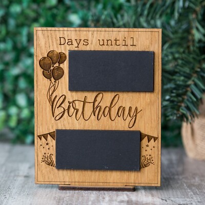 Geburtstag Countdown Plakette Holz graviert Geburtstage Geschenke freistehend Kreide Eiche