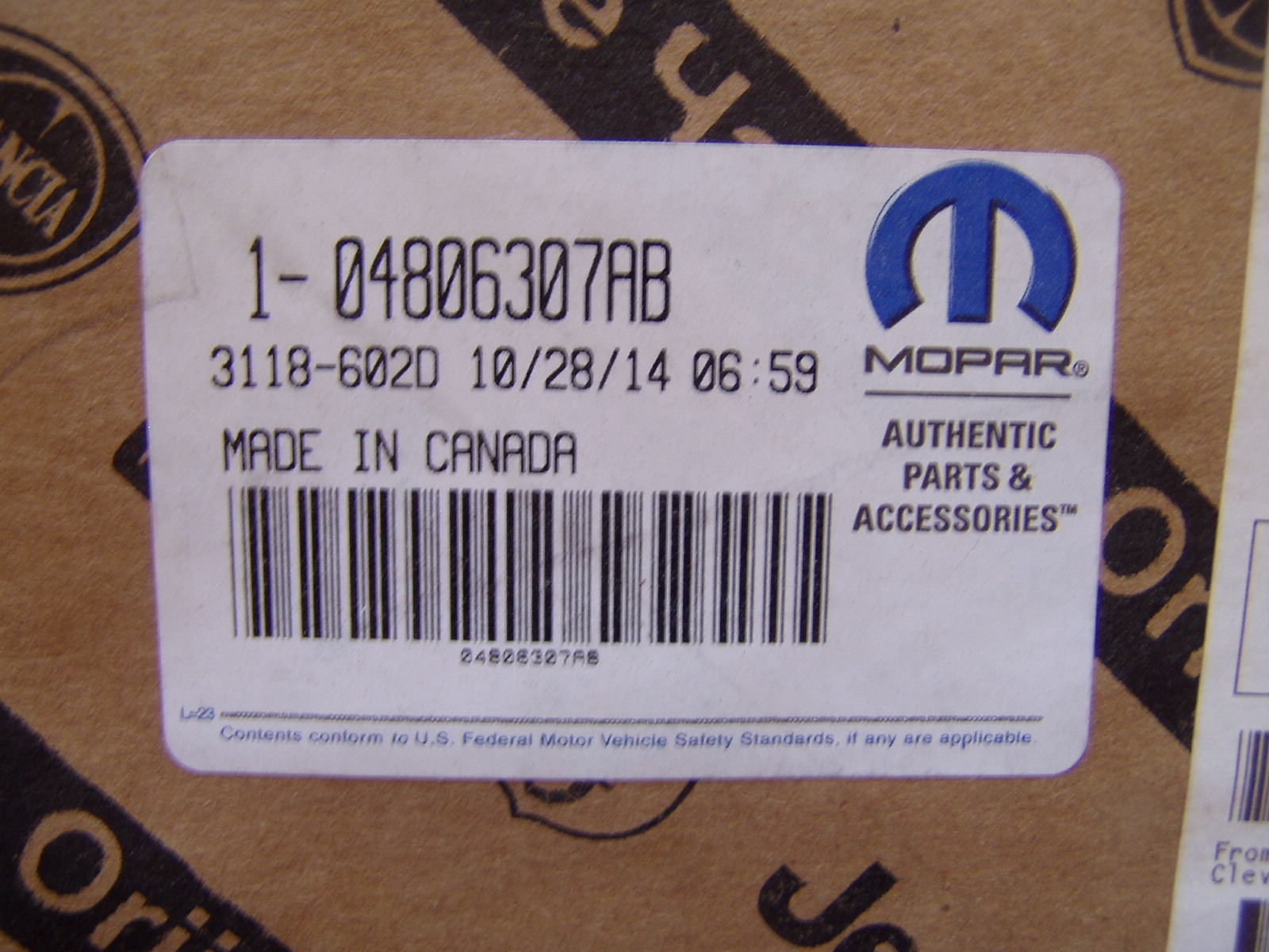 06 07 08 09 10 Chrysler 300 door pillar molding applique left rear door