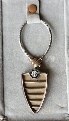 SOLID SILVER 925 ALFA ROMEO KEYRING DECORATION BY CASTELLI ODILIO VARESE 1968 ON - Image 1 of 4