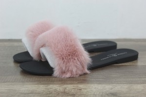 Chinese Laundry  Midnight  Pink Faux Fur Slide Sandal Size 9 {Fa-77]