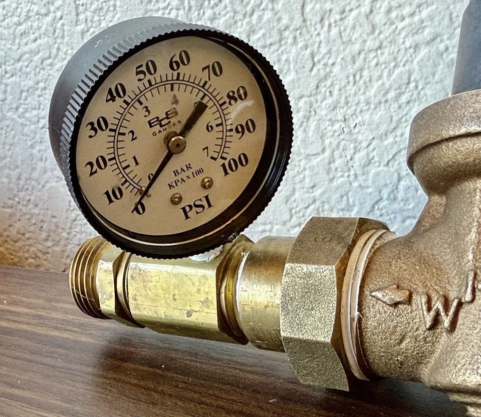 Válvula redutora de pressão Wilkins 3/4 com medidor CSA B356 ASSE 1003 15-150 PSI BR4 - Imagem 4 de 4