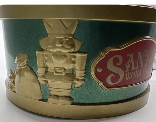 Hallmark : "SANTA'S WORKSHOP WONDERS" Christmas Ornament- Animated See VIDEO! - Picture 7 of 8