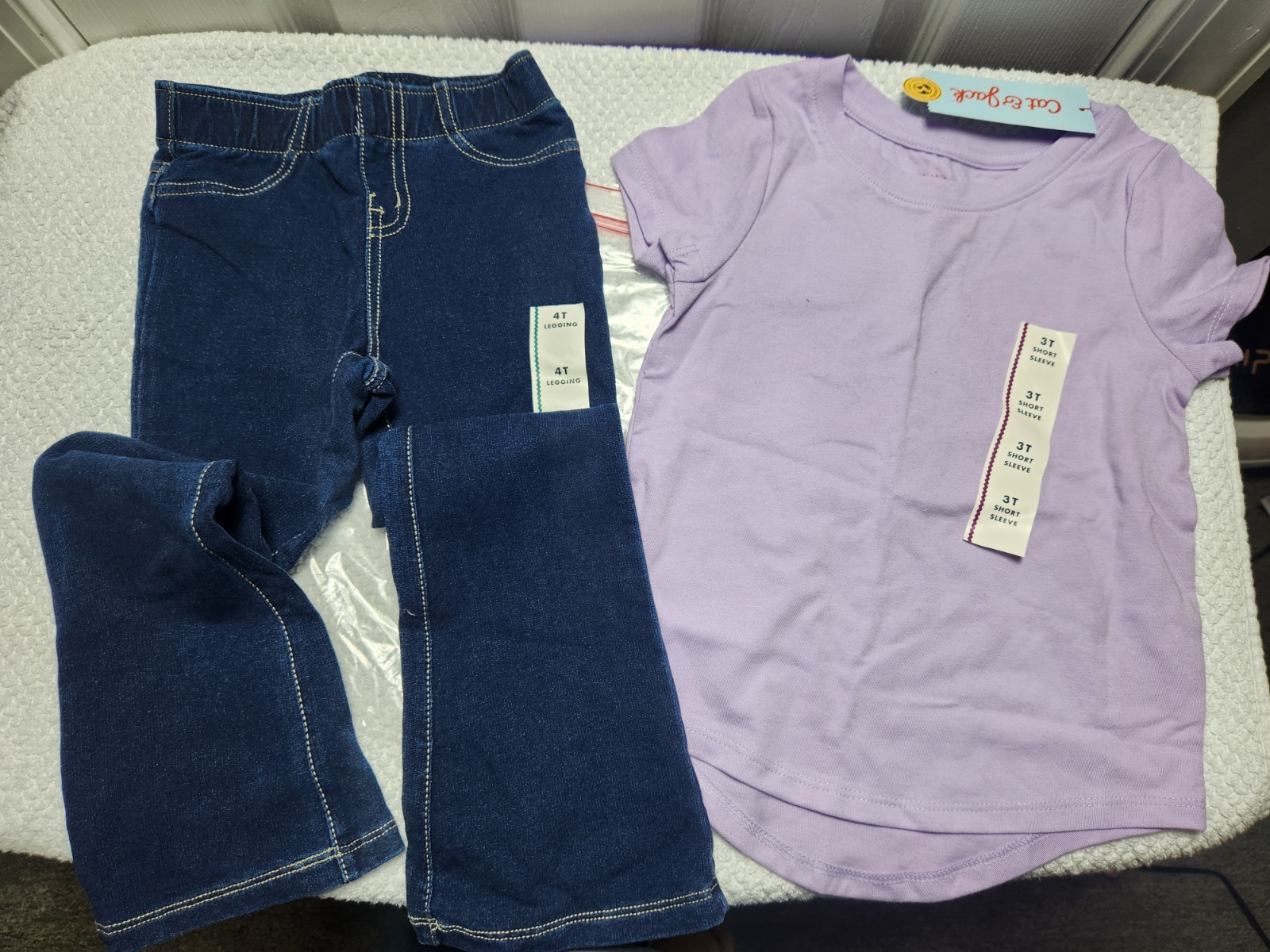 Cat & Jack Girls Outfit Set Short Sleeve Shirt 3T and Size 4