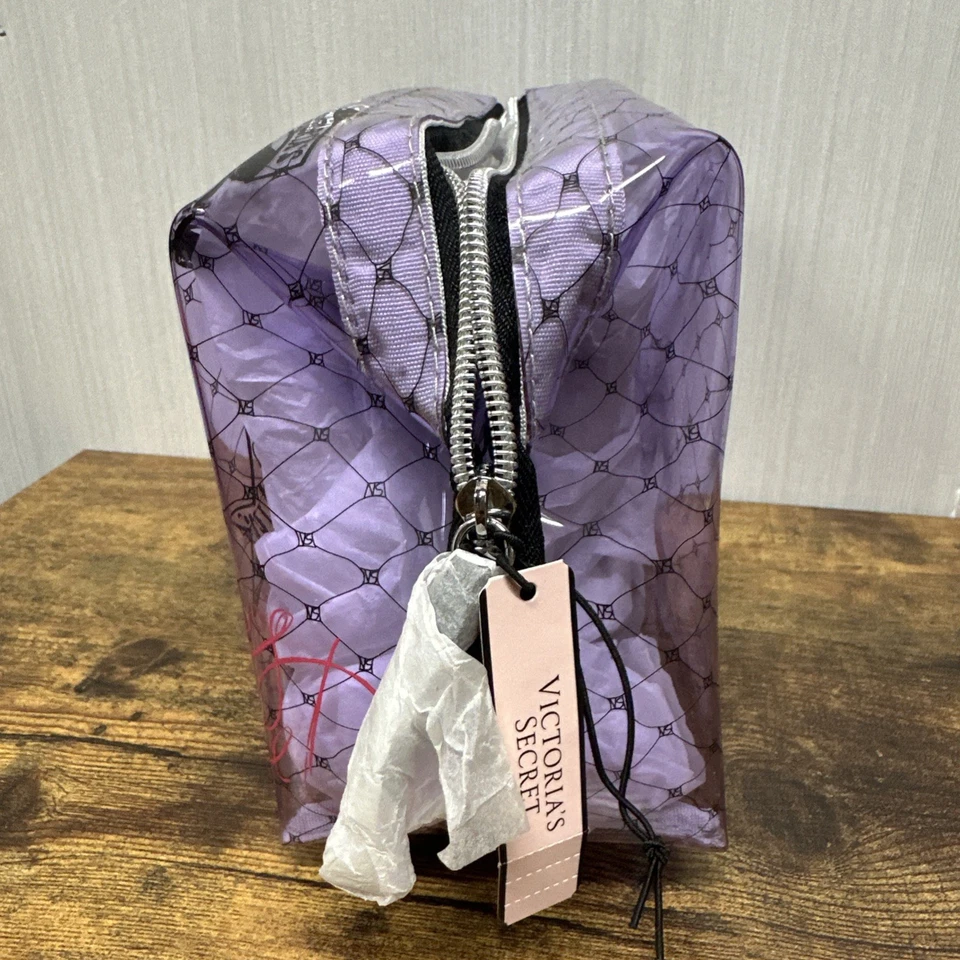 Bolso de viaje cosmético Victoria's Secret púrpura transparente graffiti nuevo con etiquetas Foto 2 de 4