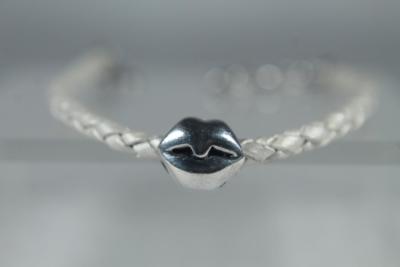 Authentic Chamilia 'Lips' Great Silver Bead So Fun #GD-71 NEW!