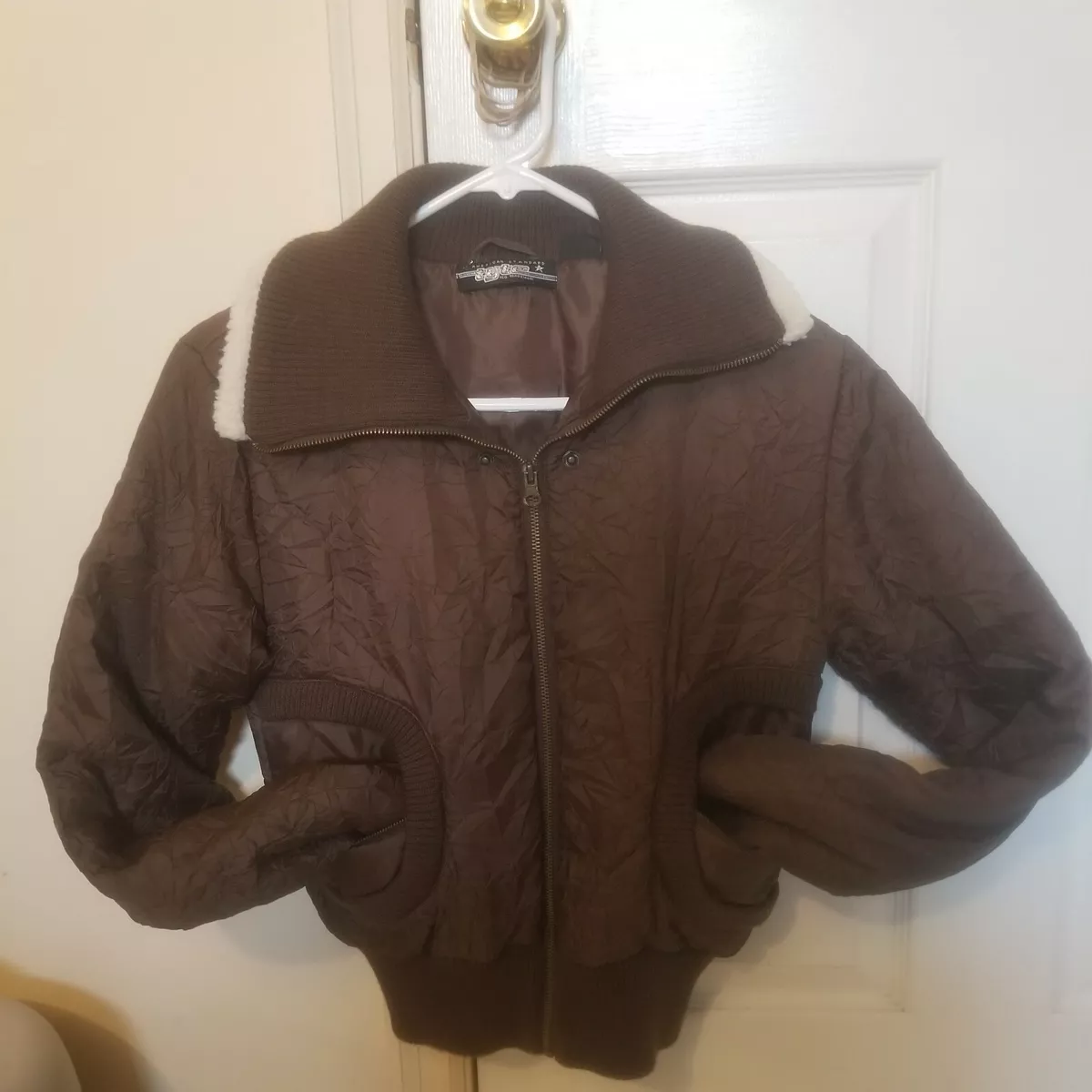 Cropped bomber puffer jacket sale