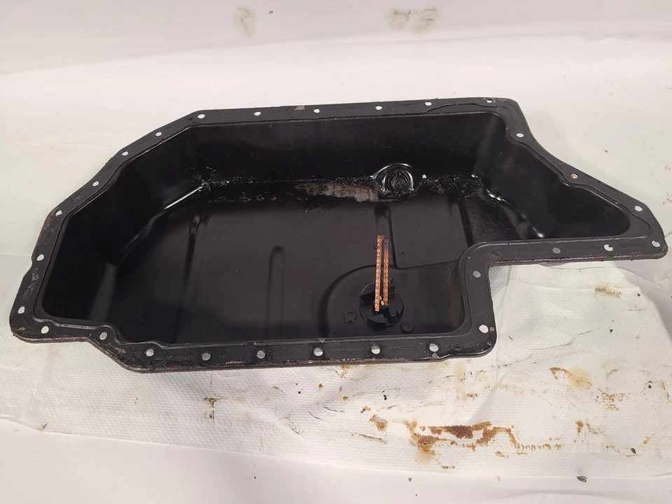 Used Engine Oil Pan fits: 2008 Volkswagen Touareg 4.2L lower Lower Grade A - Image 2 of 4