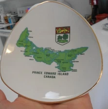 LORD NELSON POTTERY PRINCE EDWARD ISLAND/CANADA DISH-VG+  4 3/4" ACROSS