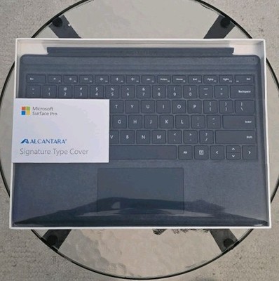 Microsoft Surface Signature Type Cover (Alcantara suede material) - Cobalt Blue