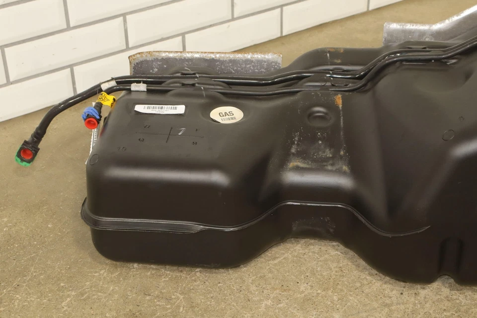 15-22 Chevy Colorado OEM 21 Gallon Gas Tank with Pump Tested 63K Foto 2 de 4