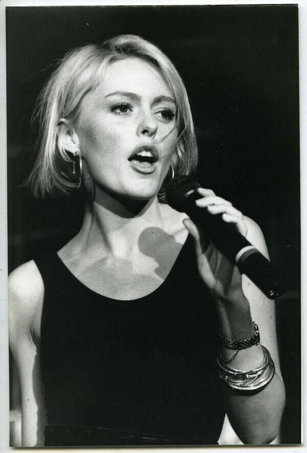 Patsy Kensit Singing 1987 Eighth Wonder Original Press