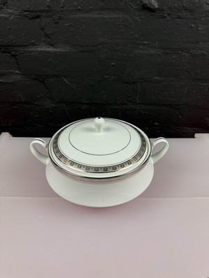 Noritake Legacy Platinum 4281 bedeckt Gemüse Servierschale Terrine letzte 1