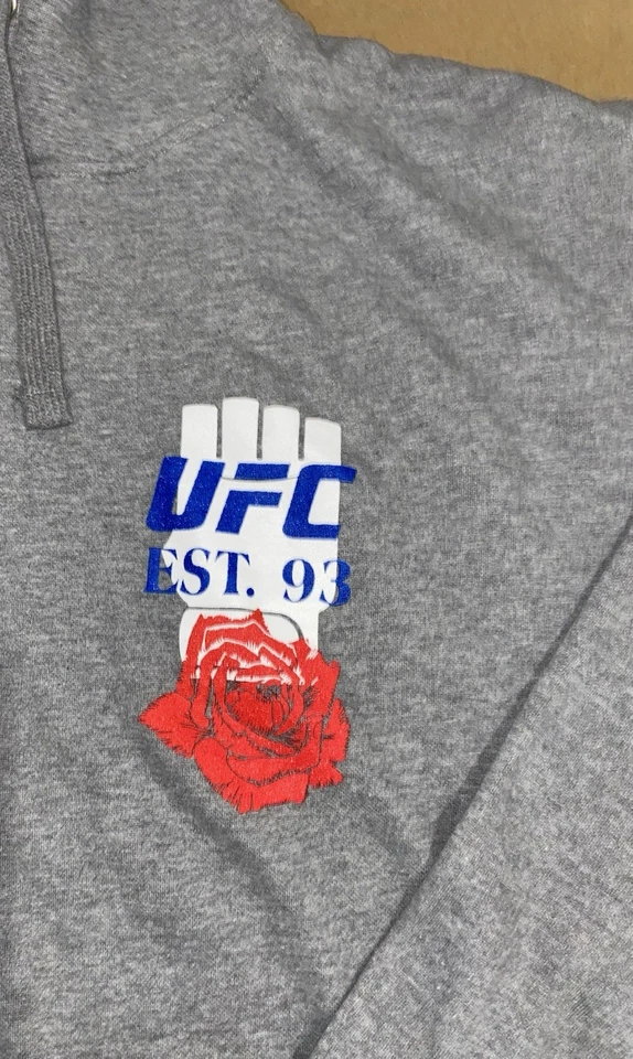 Sudadera con Capucha UFC "Tan Real As It Gets" Gris Para Hombre Talla XL Foto 2 de 4