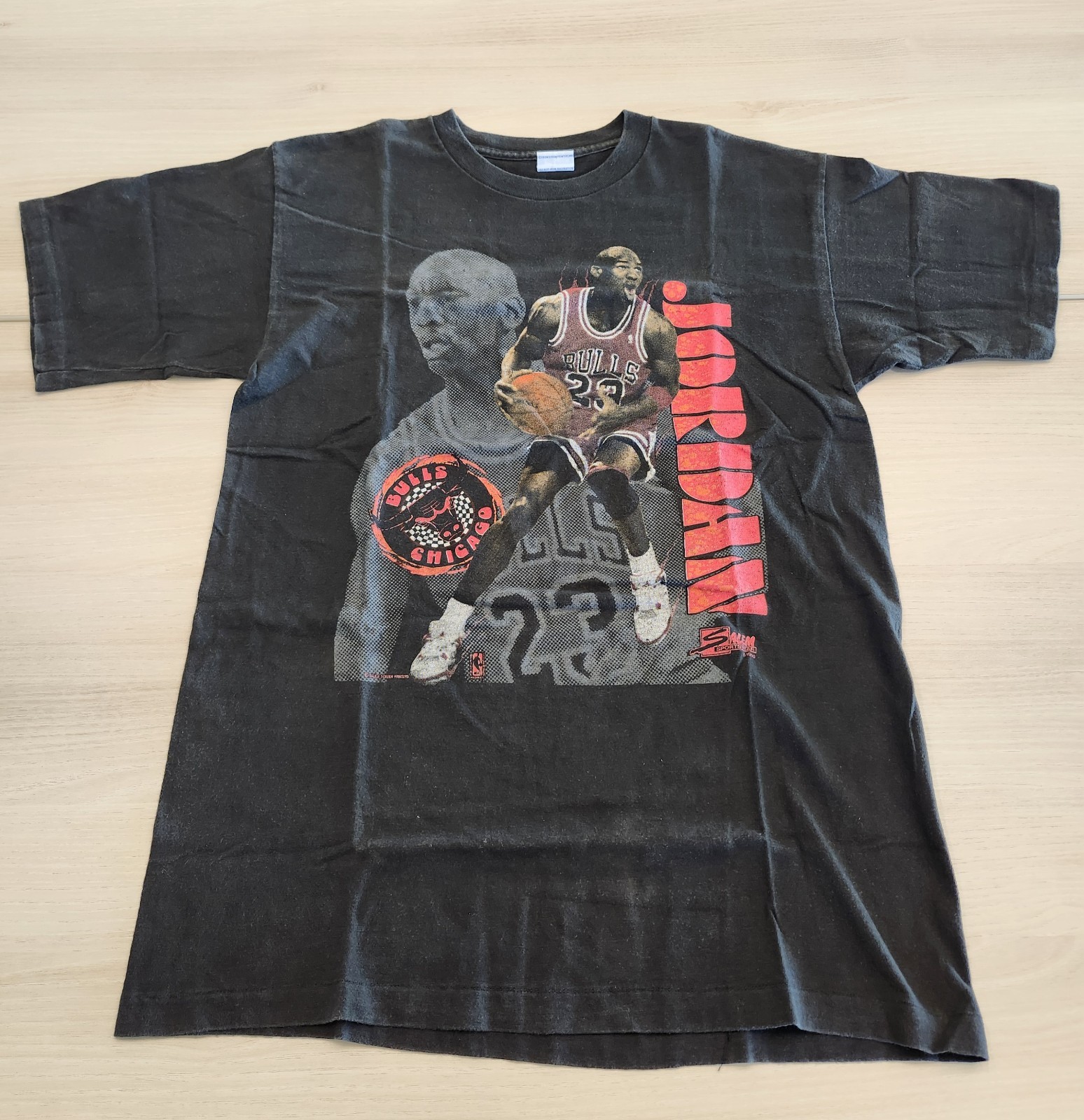 Vintage 90s Chicago Bulls Michael Jordan T-Shirt SALEM SPORTSWEAR Size Large