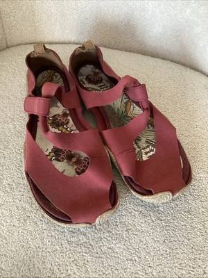 Wildling Shoes Barefoot Sandal Rust Color Sz 44 / 10 Unisex