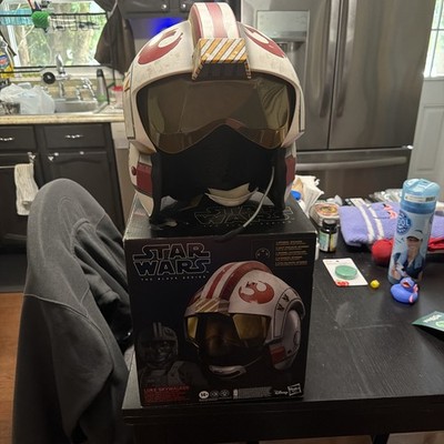 Star Wars The Black Series Luke Skywalker Electronic X-wing Pilot Helmet - E5805