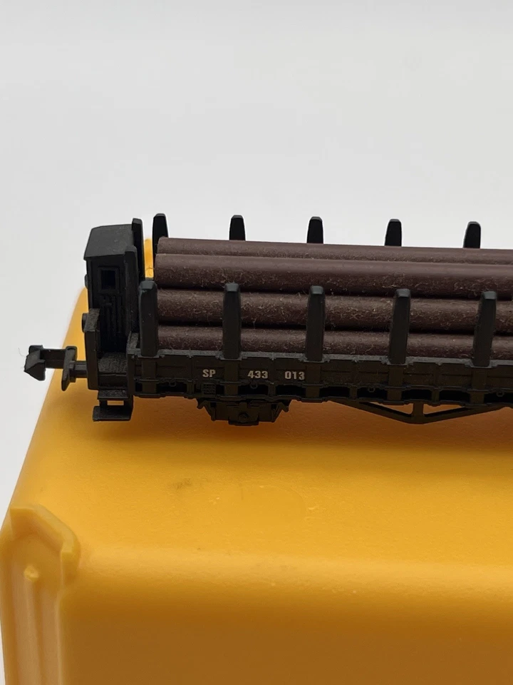 High Speed Model Railroad N Scale Metal Products Southern Pacific Log Car - Image 4 of 4