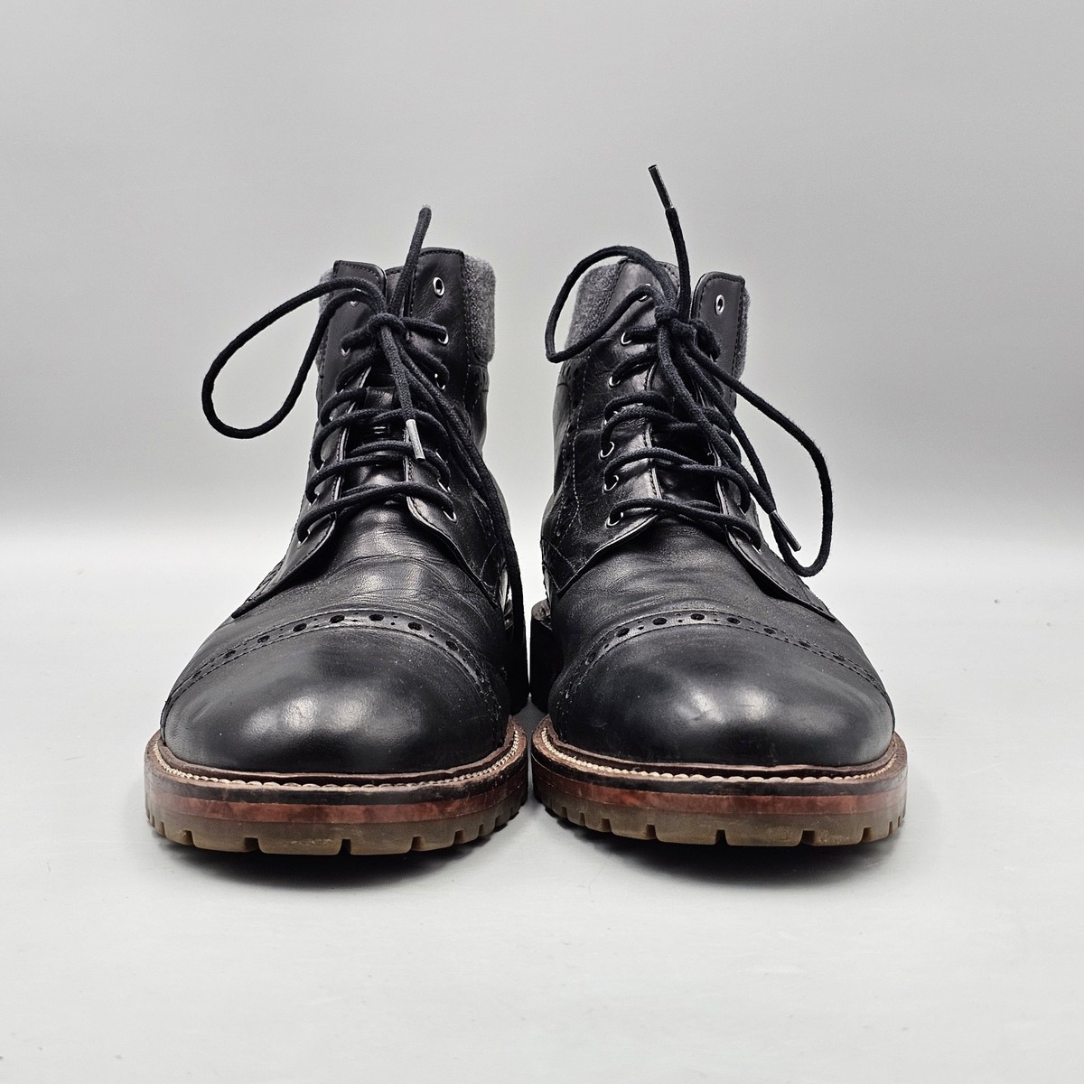 Johnston Murphy Men's Size M US Chuck 1850 black Leather Cap