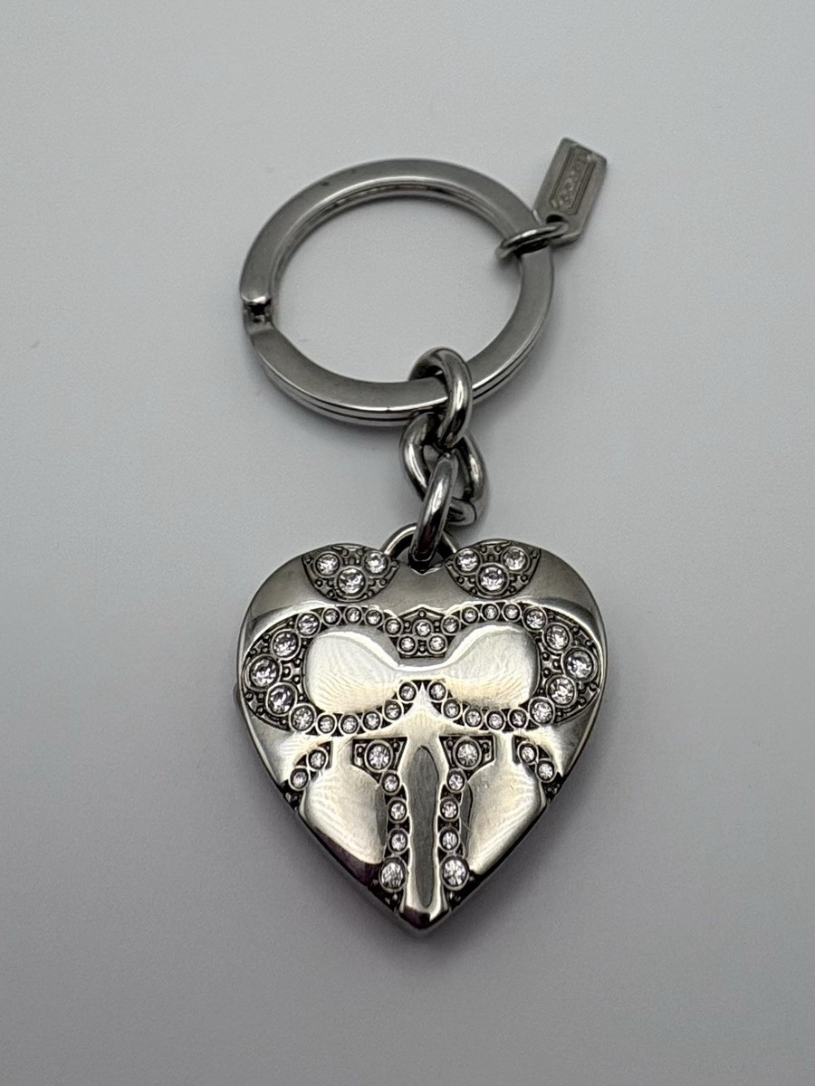小物 coach picture frame charm opart heart NWOT Coach Photo Frame Bag Charm Silver Heart Keychain W