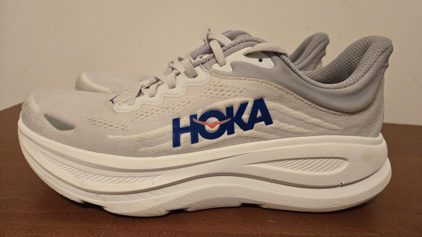 Hoka Bondi 9 COSMIC GRAY RUNNING SHOES MENS SZ 12 D VERY NICE!  thumbnail 3