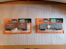 Life Like Trains HO Scale Lot of 10 Train Cars Very Good Condition