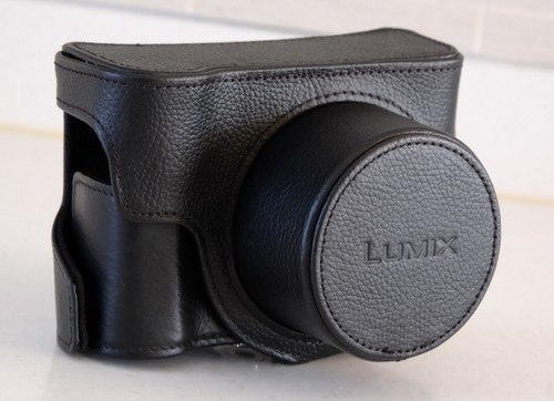 Original Panasonic schwarze Ledertasche für Lumix DMC-LX100 - sehr guter Zustand