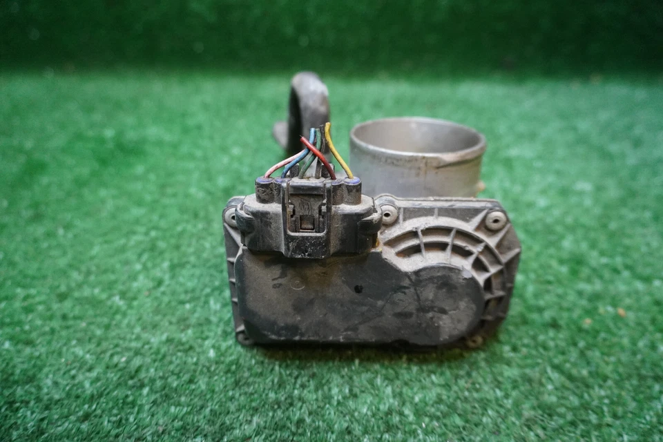 Toyota Prius 2013 1,8 L carrocería del acelerador OEM 2203037060 Foto 4 de 4